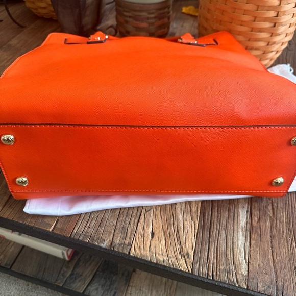 Hamilton tote from MICHAEL Michael Kors - NWOT - Picture 5 of 12